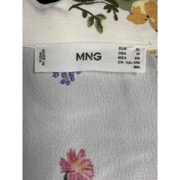 MNG Mango Button Front Blouse Size 1X White Floral Short Sleeve Boxy Airy - Picture 2 of 9